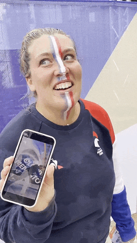 4d64f066683a24eea2178fb049a130cb.gif